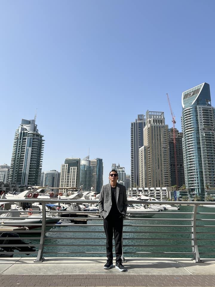 Go to Velik Ho's profile