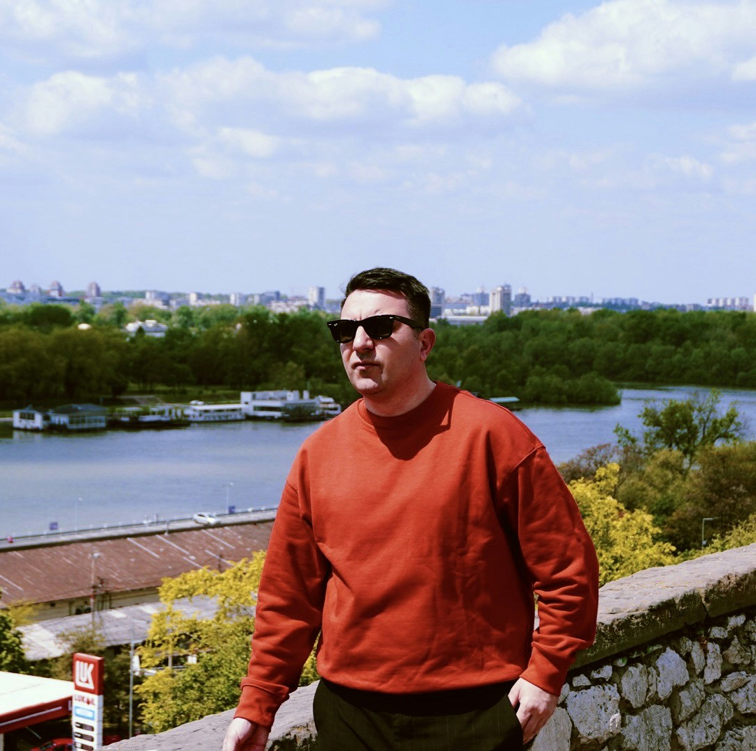 Ve al perfil de can ozkan