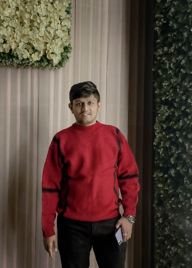 Go to Yash Gundaraniya's profile