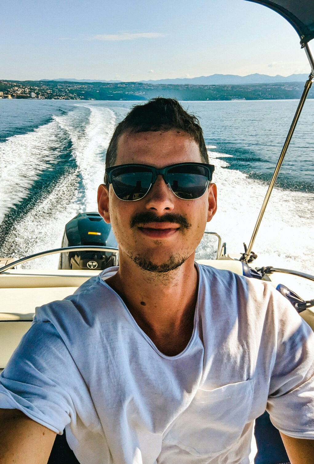 Ve al perfil de Masimo Grabar