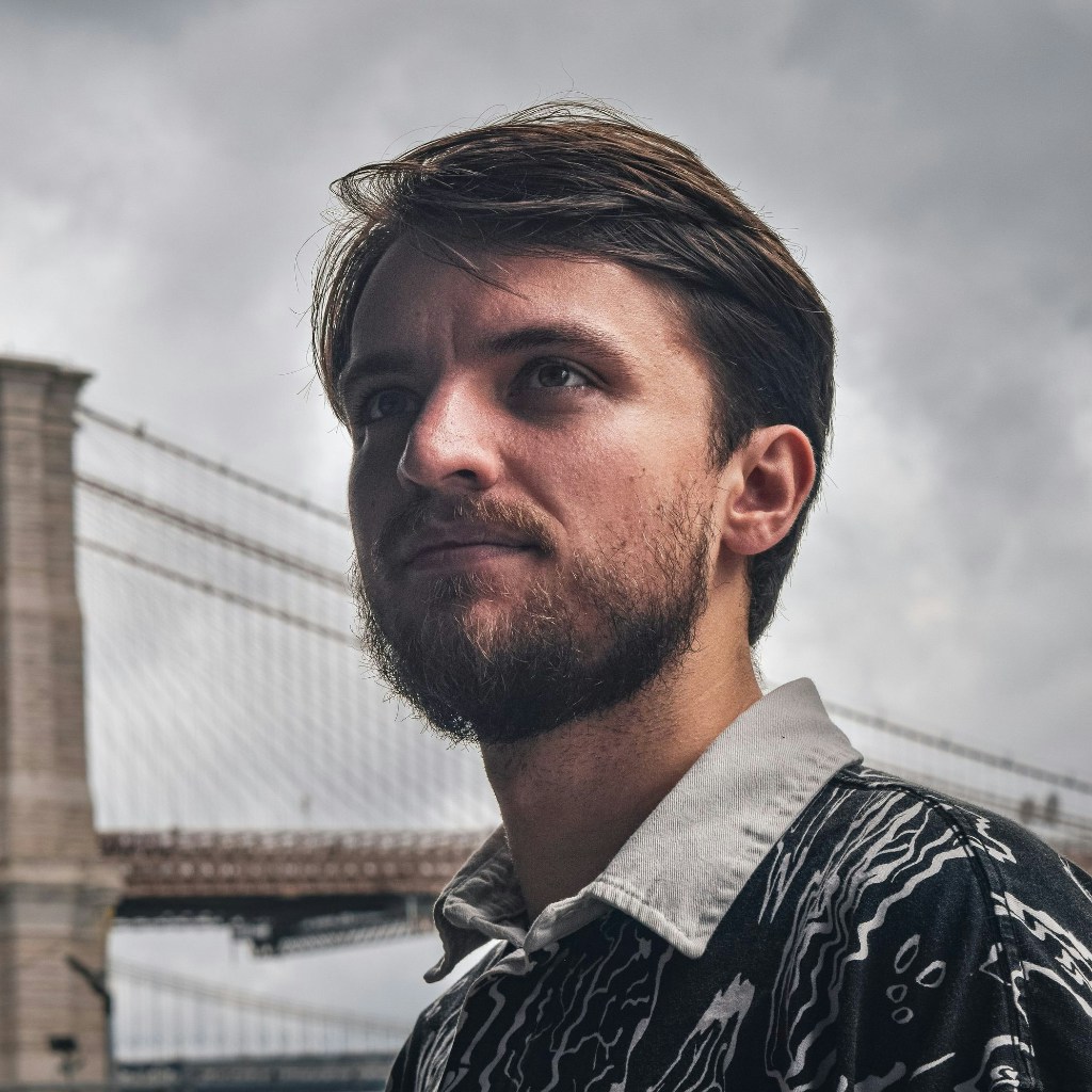 Johnson Martinのプロフィールを見る