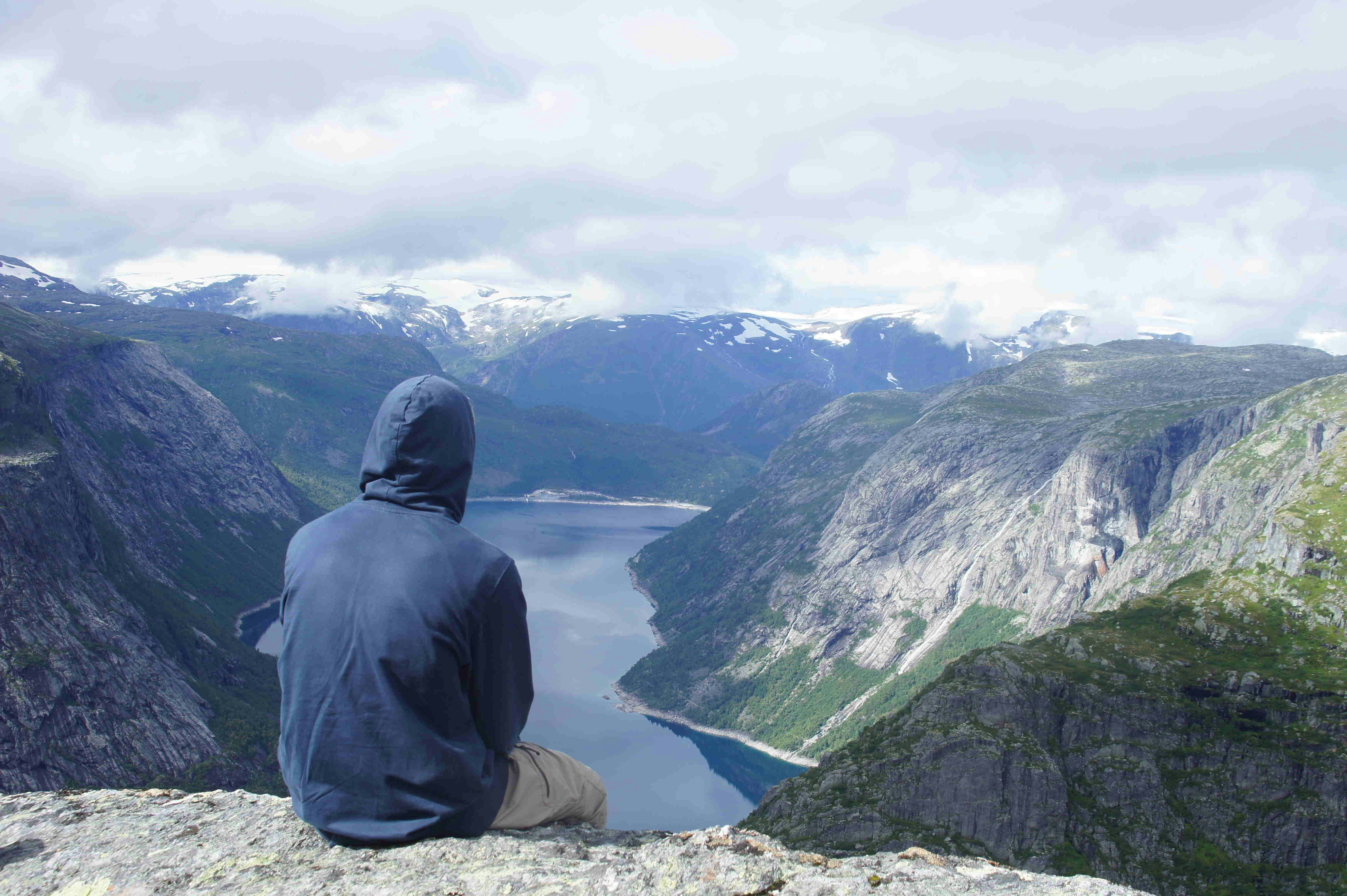 Go to Lukas Scheuter's profile