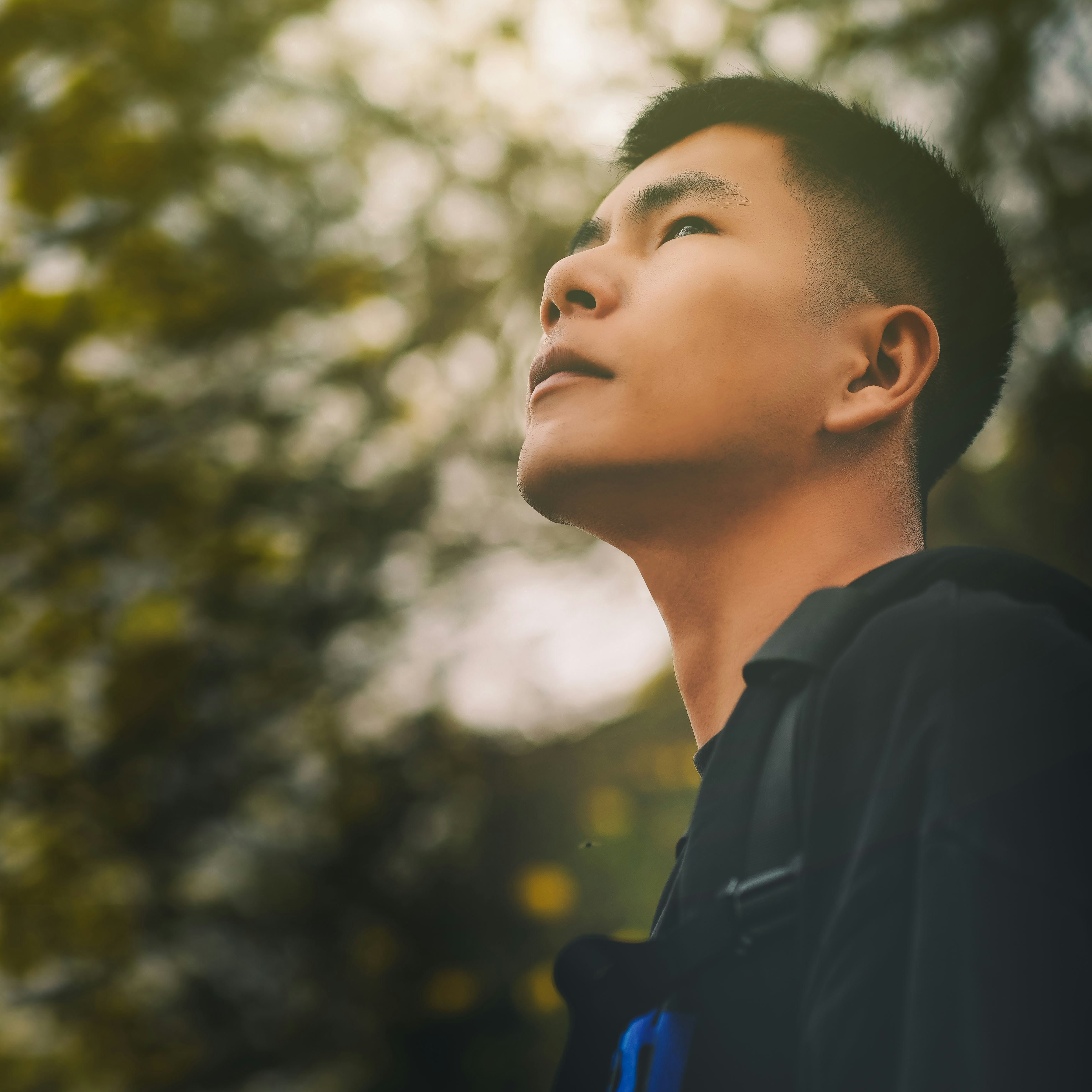 Go to 默 覃's profile