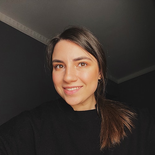 Olly Hoodyakovaのプロフィールを見る