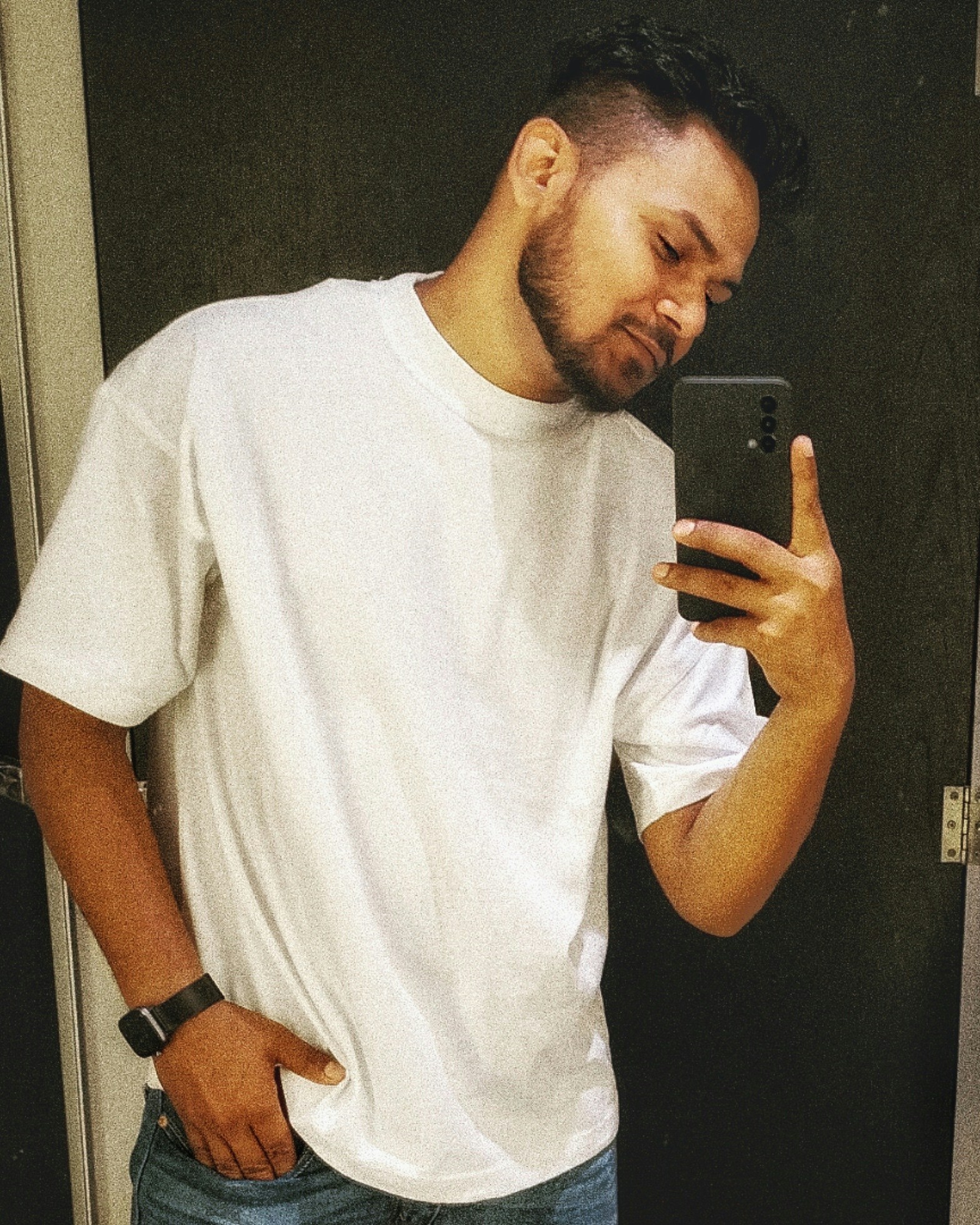 Go to vipin / youtube # camflicks .'s profile