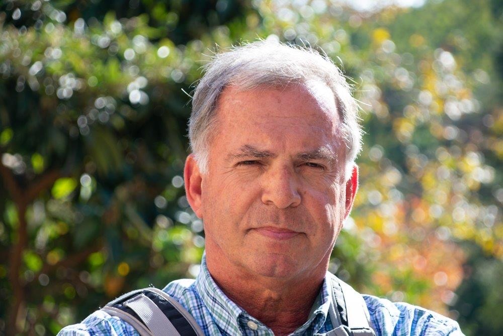 Ve al perfil de Stephen Crane