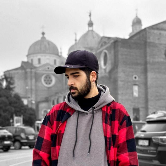 Zum Profil von Amirreza Khademsaleh