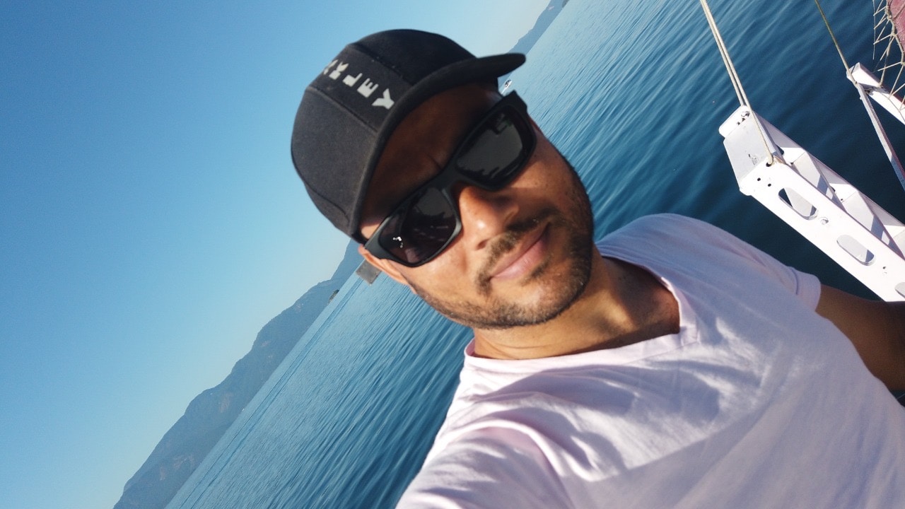 Go to Elvis Natali's profile