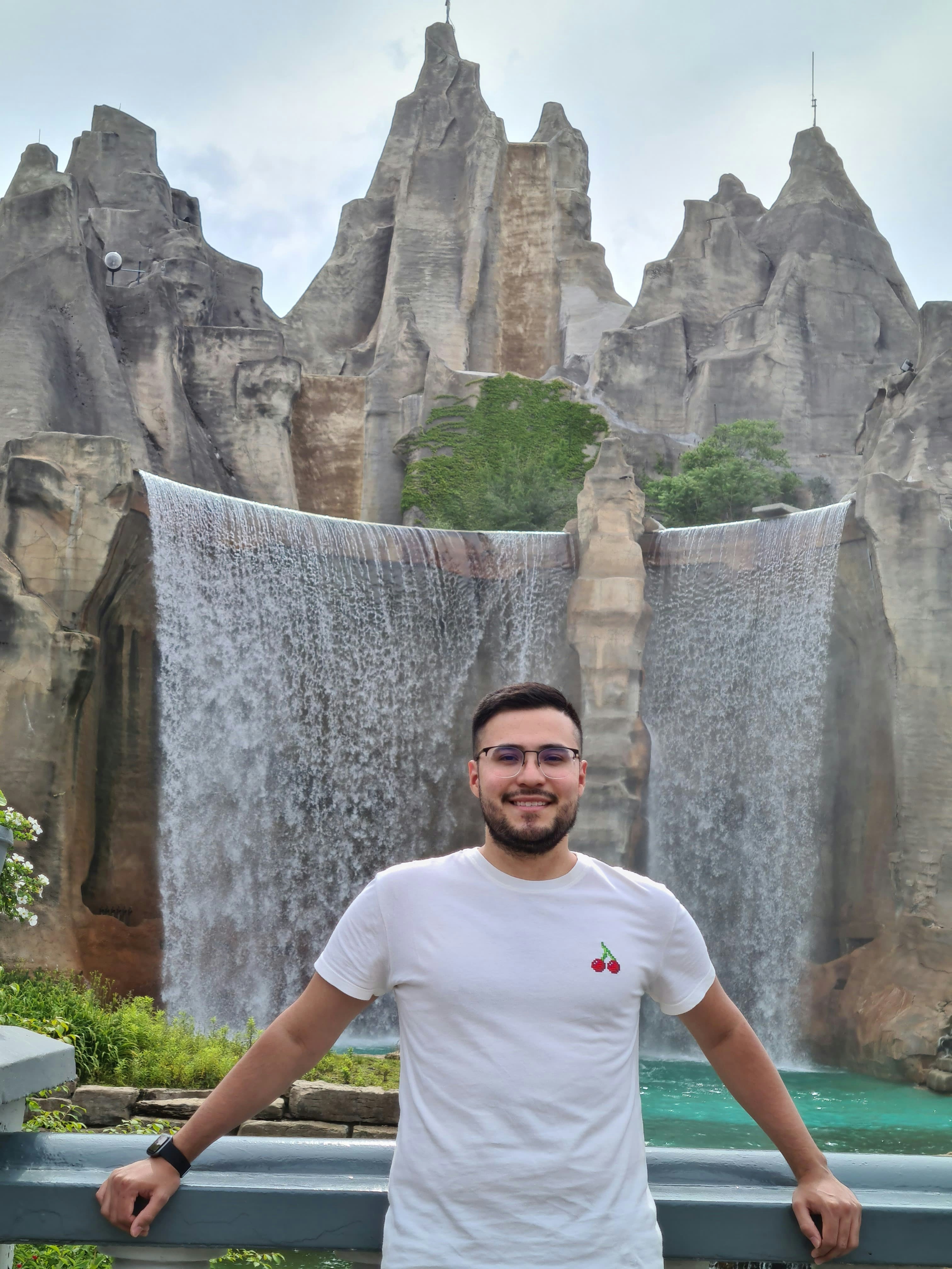 Go to Octavio Elí's profile