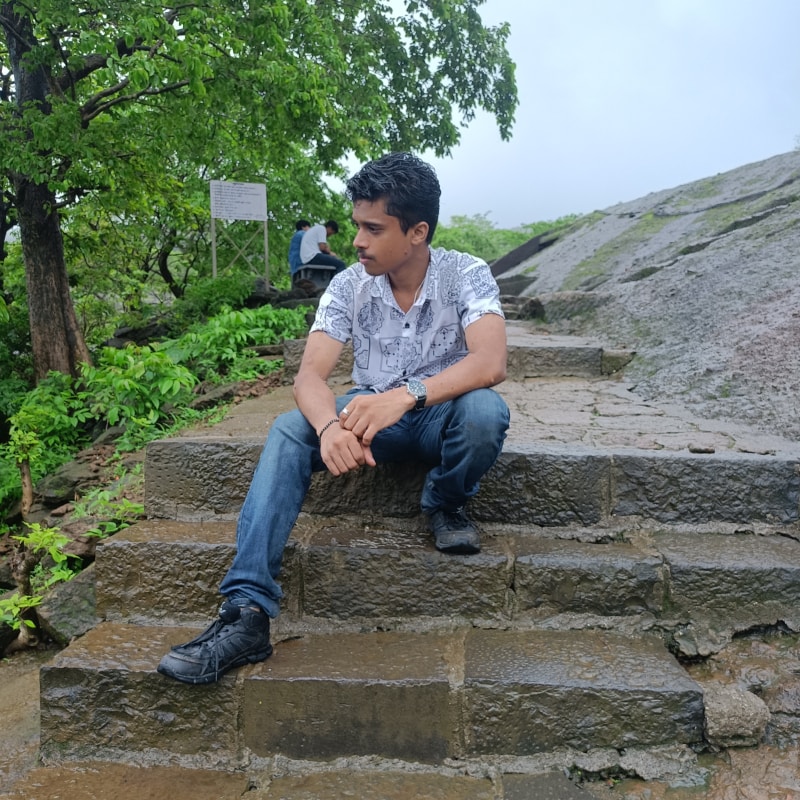 Zum Profil von Purav Rana