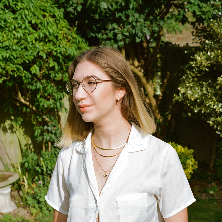 Zum Profil von Zoe Wood