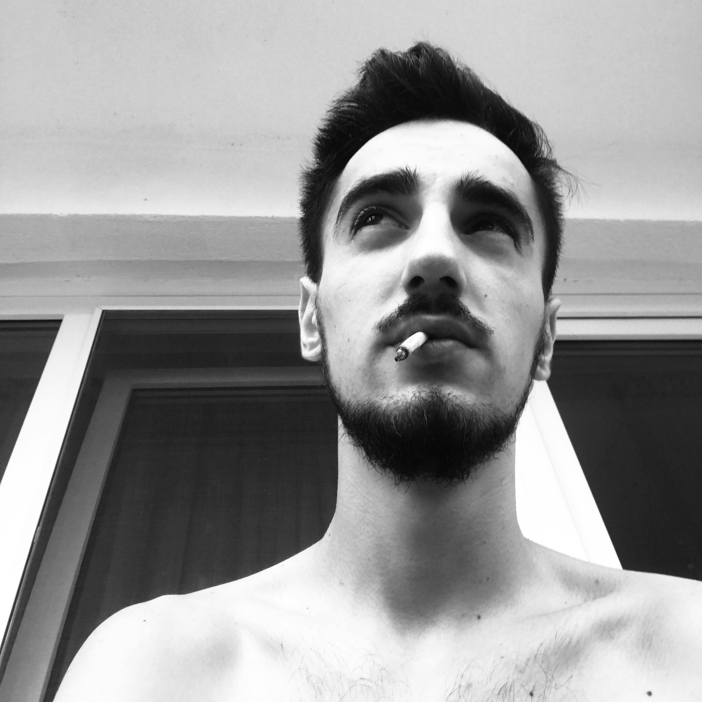 Ve al perfil de Alexandru Nuțu