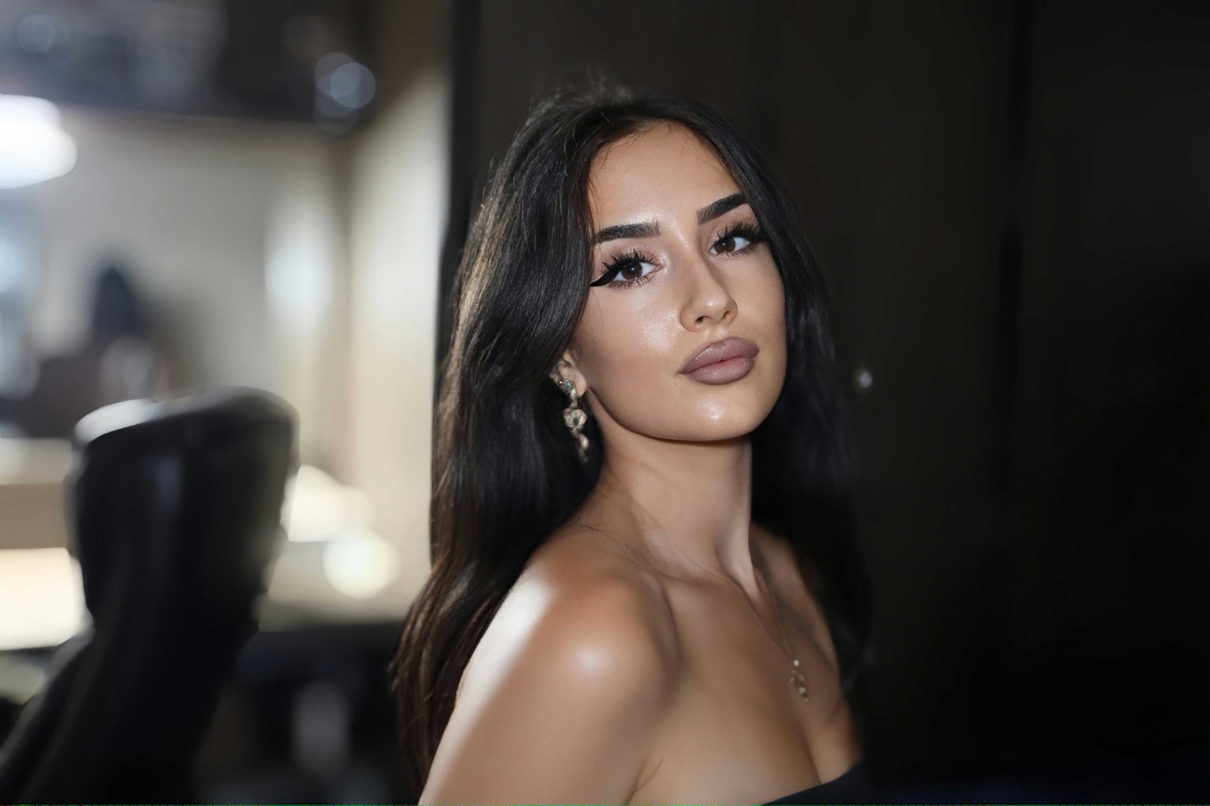 Go to Alina Parache's profile