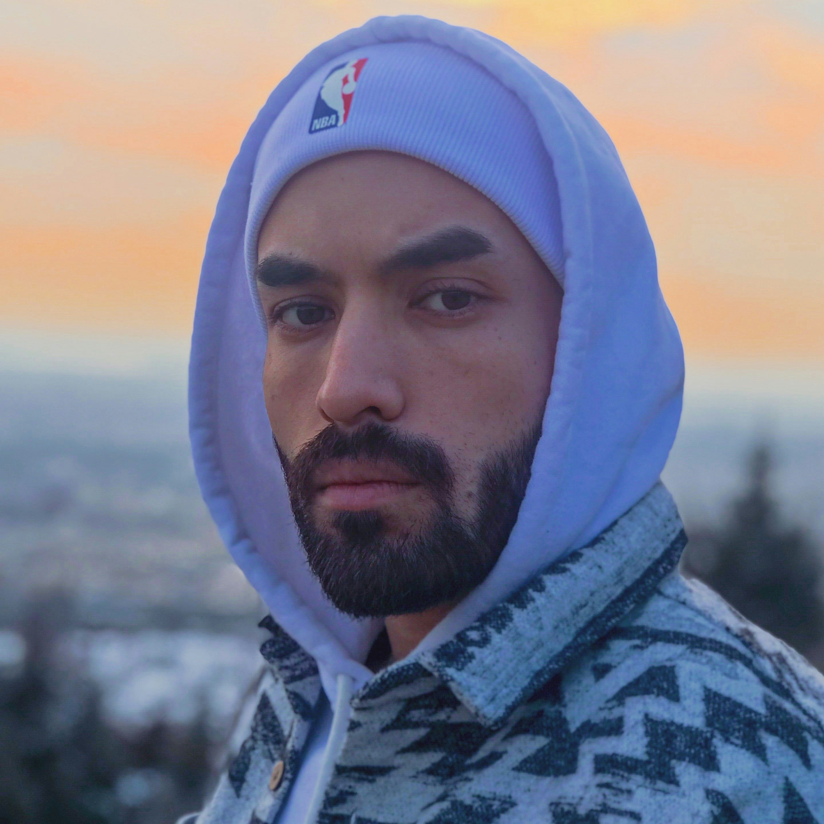 Buka profil ehsan hashemi