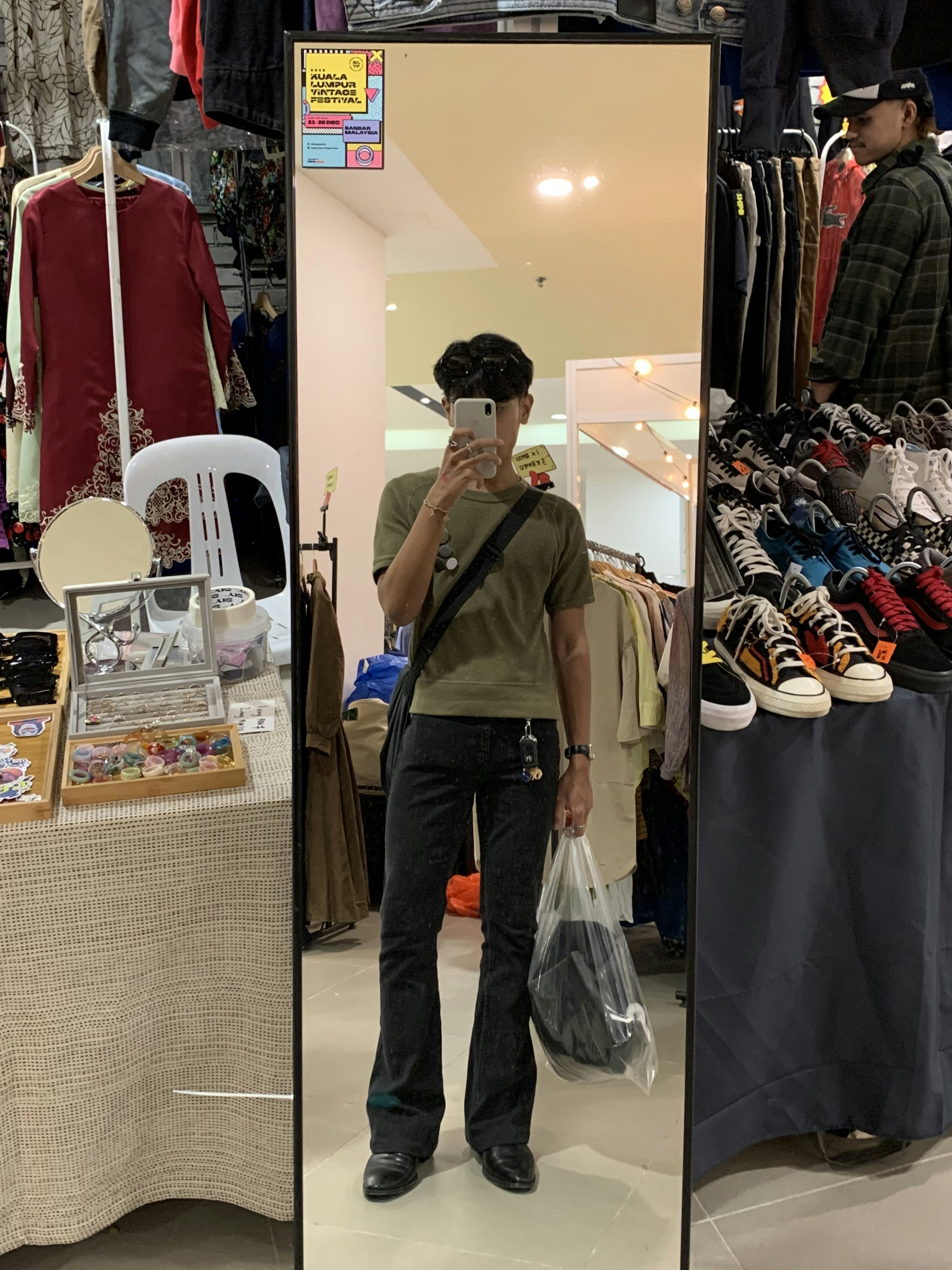 Go to Fazreen Zafuan's profile