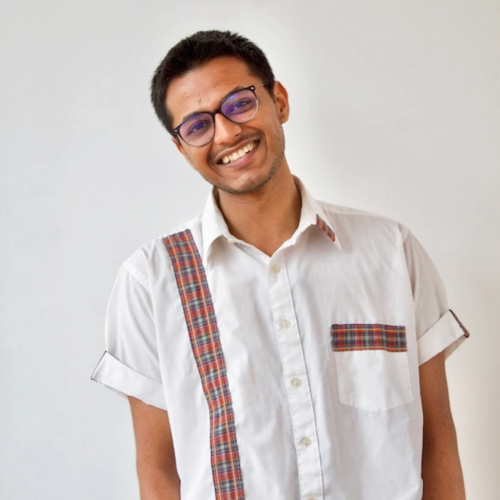 Accéder au profil de Tirth Engineer