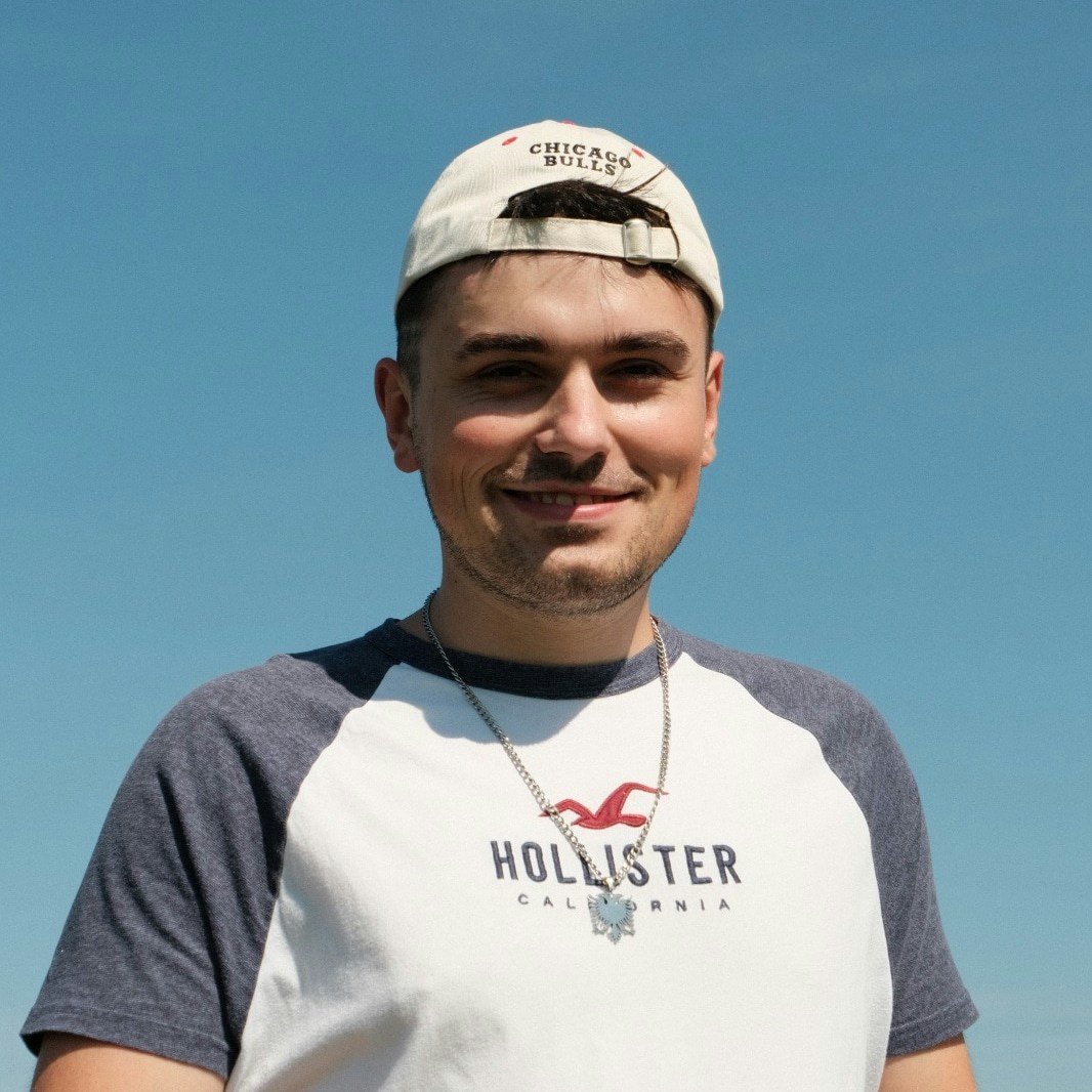 Go to Matěj Mikan's profile