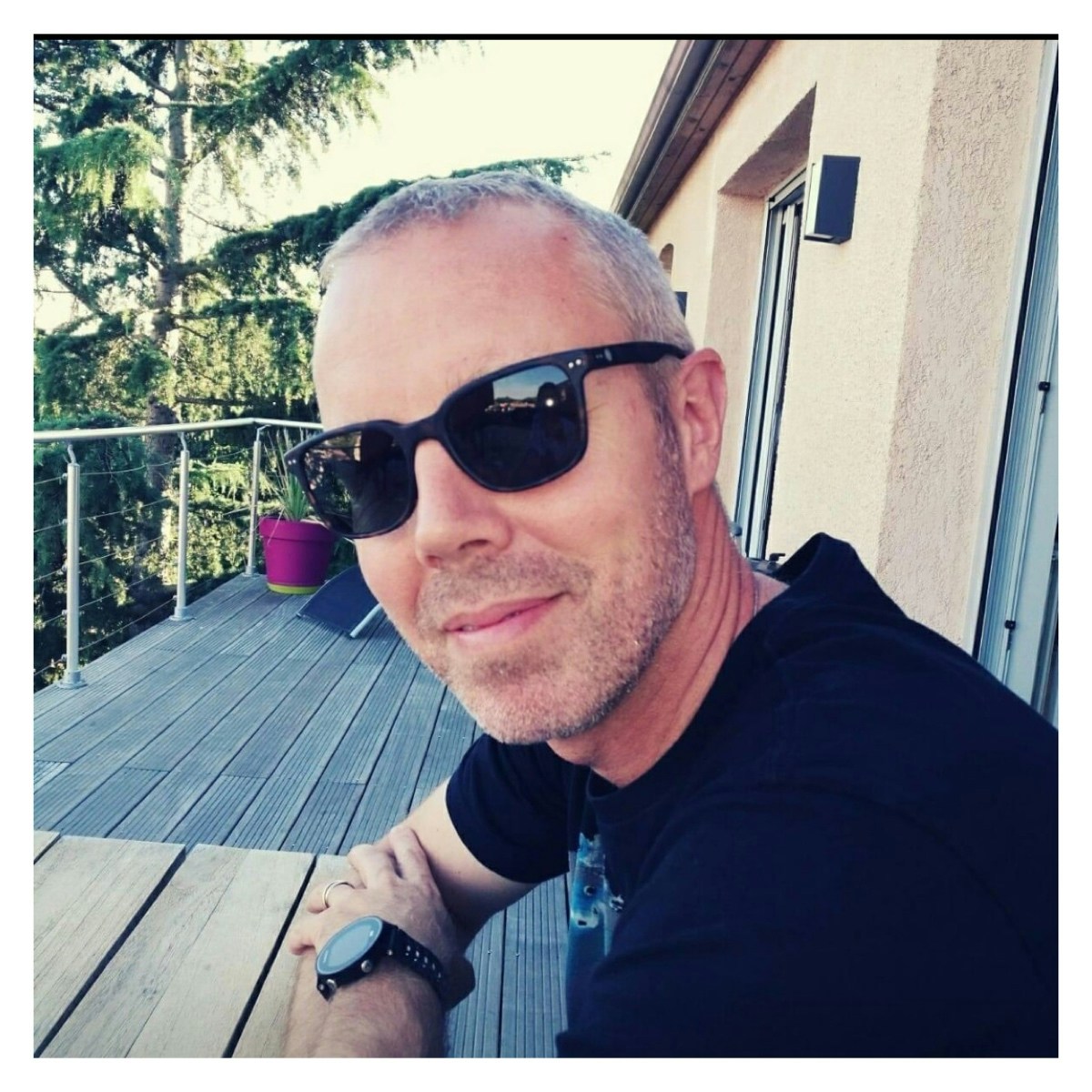 Go to Sylvain Miklaszewski's profile