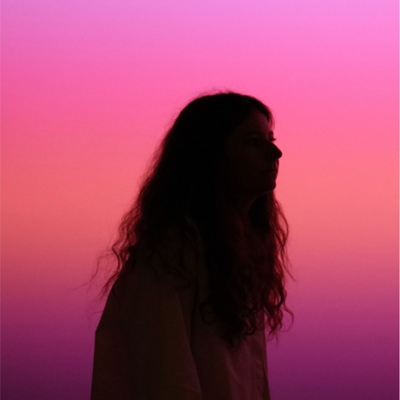 Buka profil Faye Cunningham