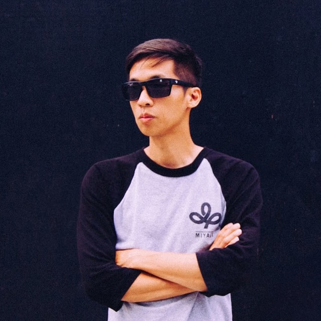 Go to Richard T's profile