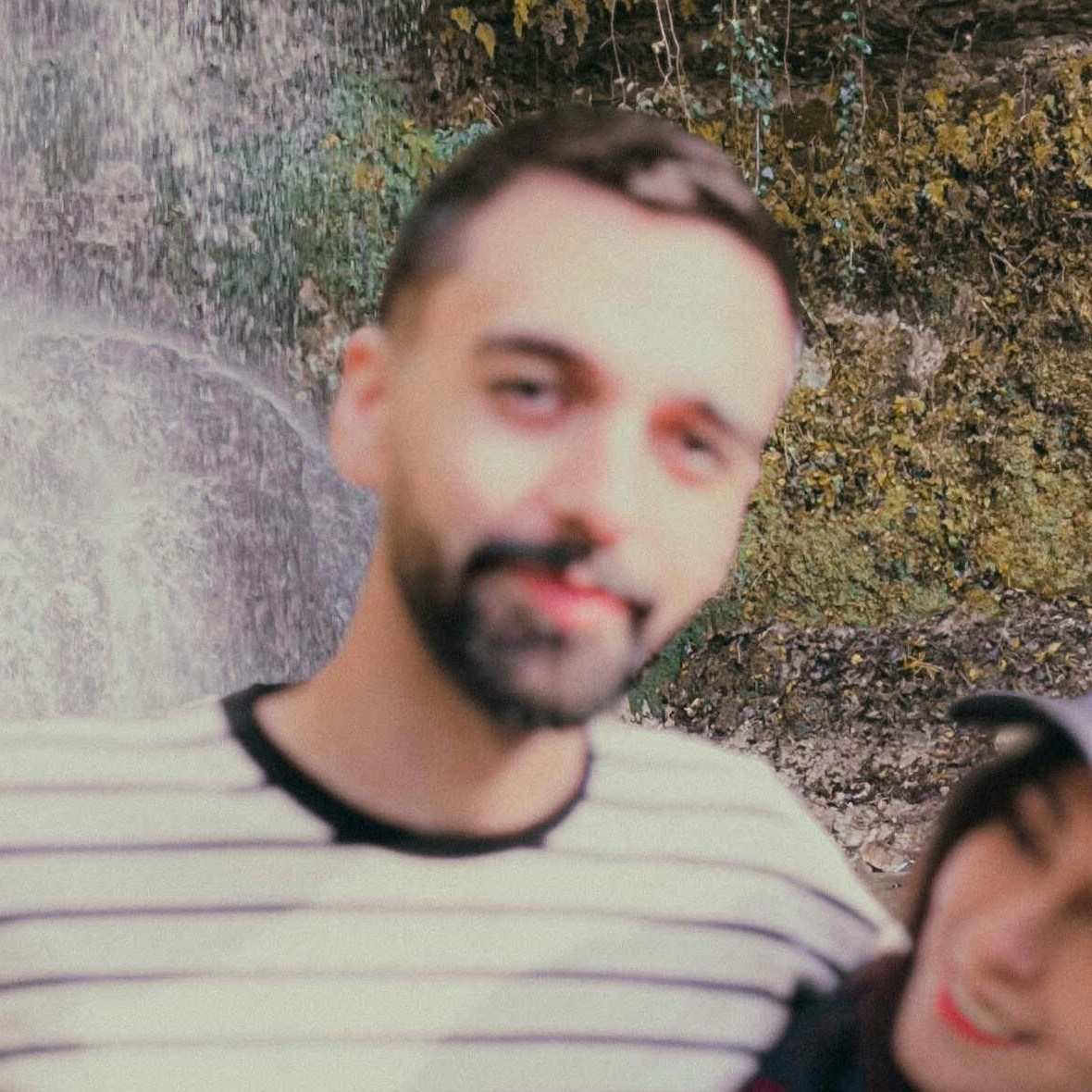 Zum Profil von Mobin Madadi