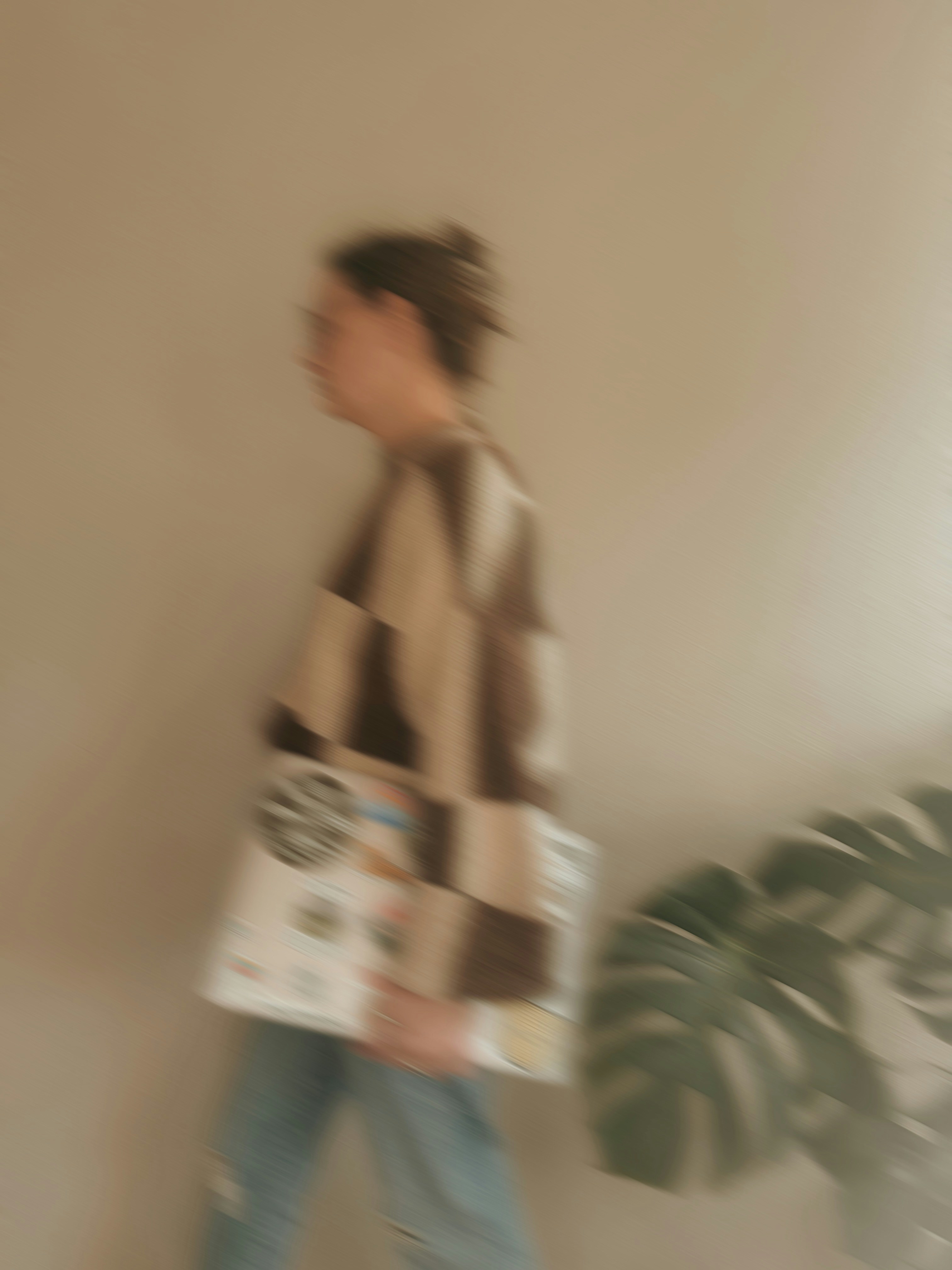 Ve al perfil de Ella Deane