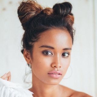 Ve al perfil de Putri Cinta