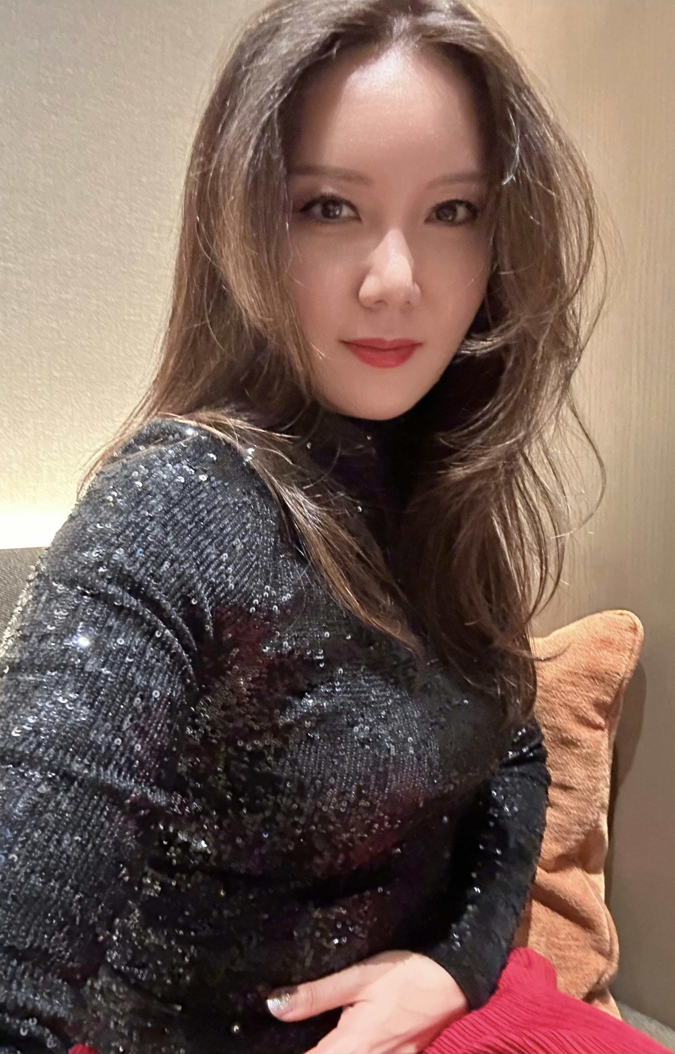 Go to YJ CHOI's profile