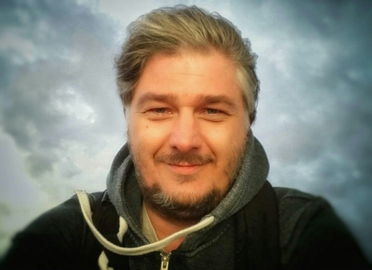 Ir para o perfil de Paweł Próchnicki