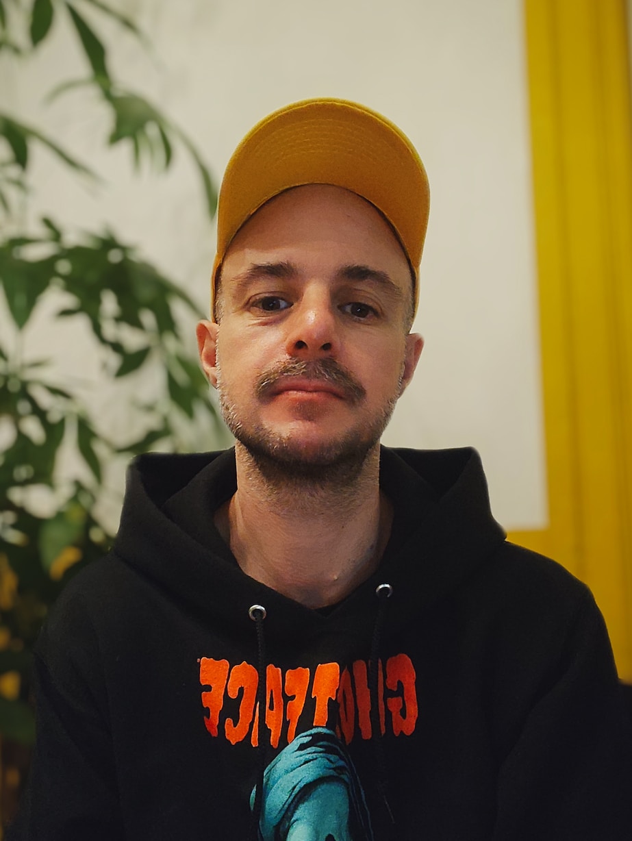 Go to Dimitris Asproloupos's profile