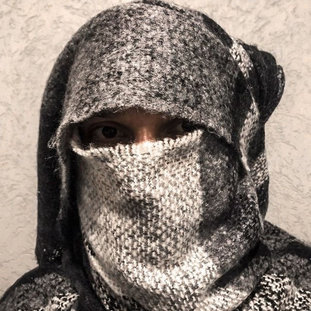 Ve al perfil de alexey a l o h a