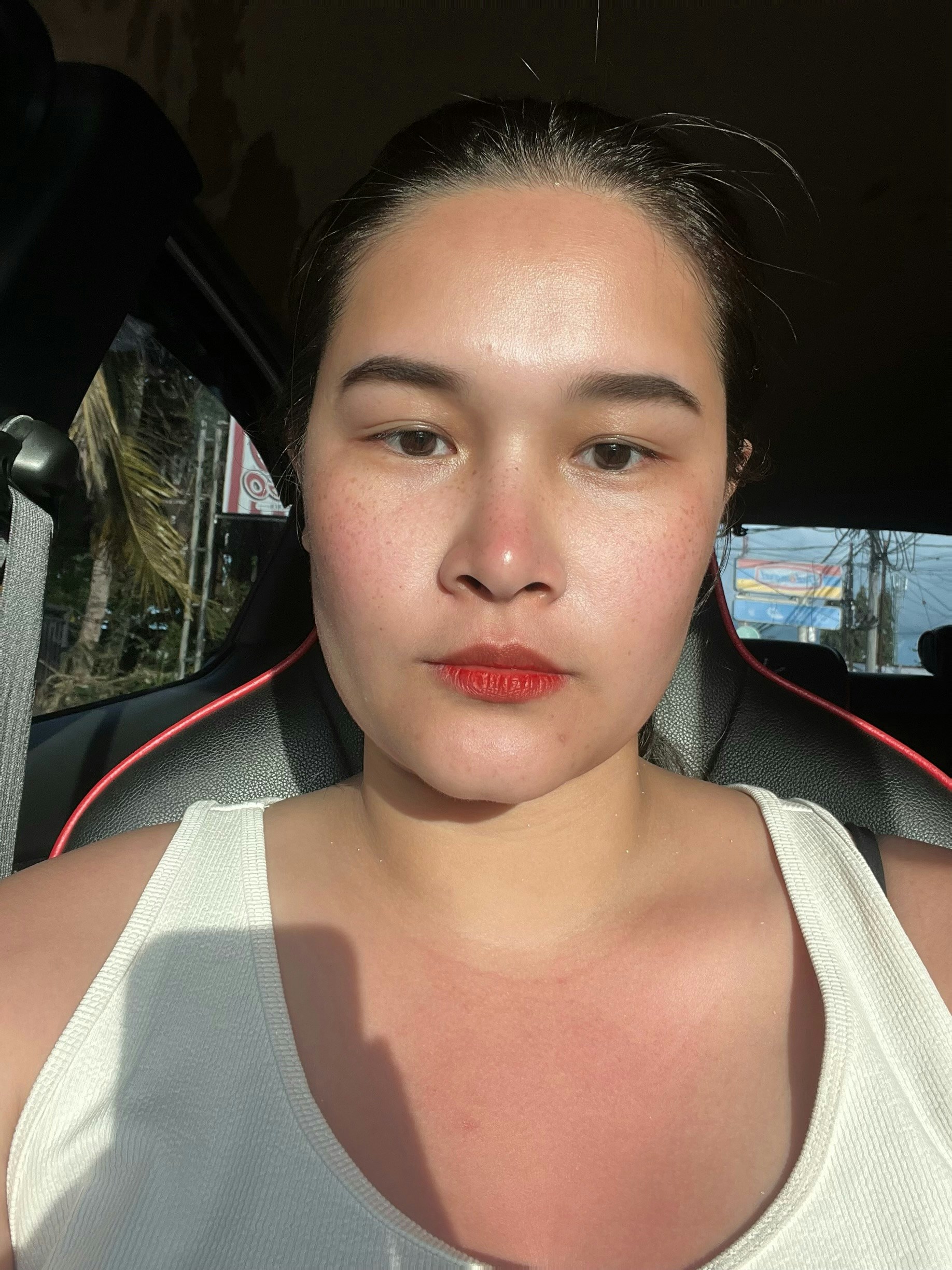 Go to Agathè Lov's profile