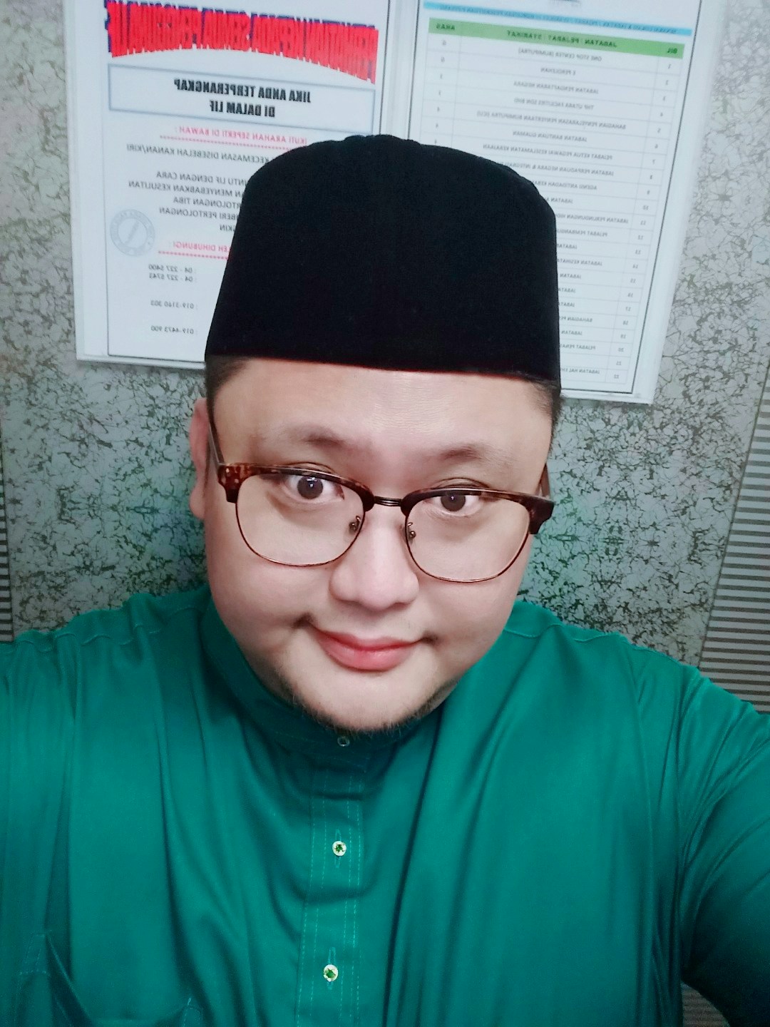 Ir para o perfil de hazahari ali