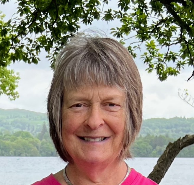 Ve al perfil de Corinne Titcomb