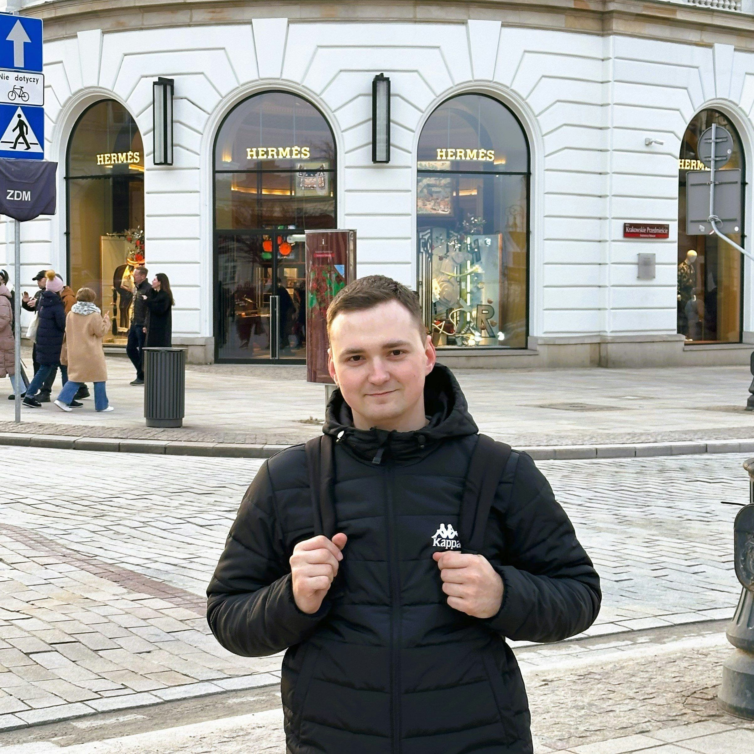 Uladzislau Kazlouのプロフィールを見る