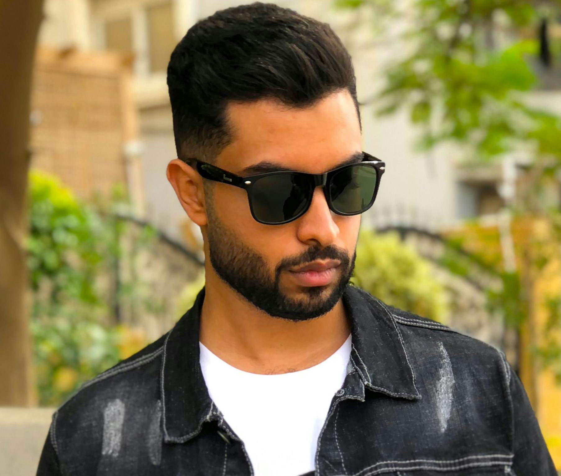 Zum Profil von Mohamed Fares