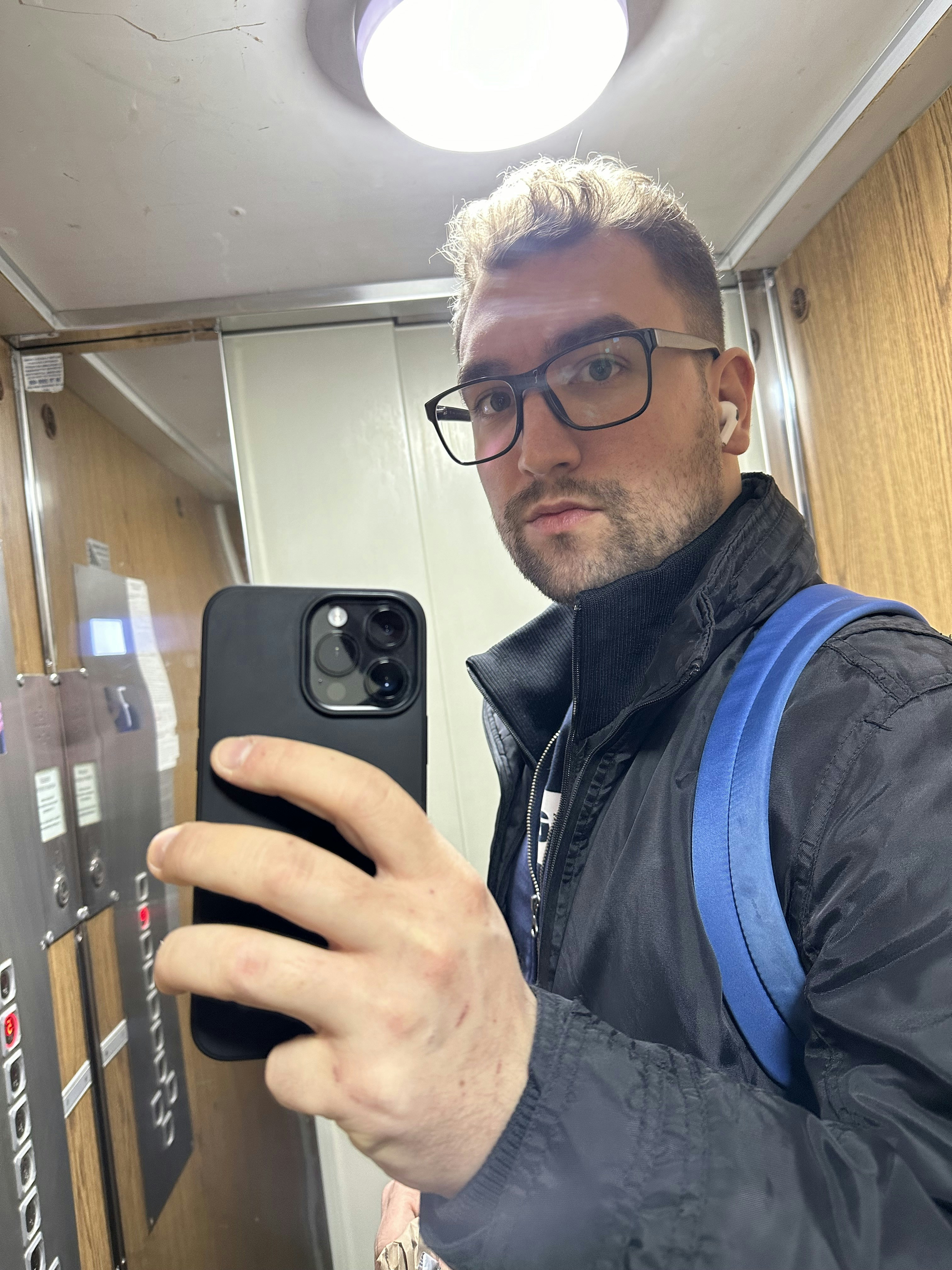 Go to Bence Holdinger's profile