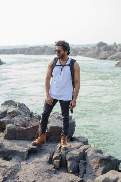 Go to Raviraj Singh Tomar's profile