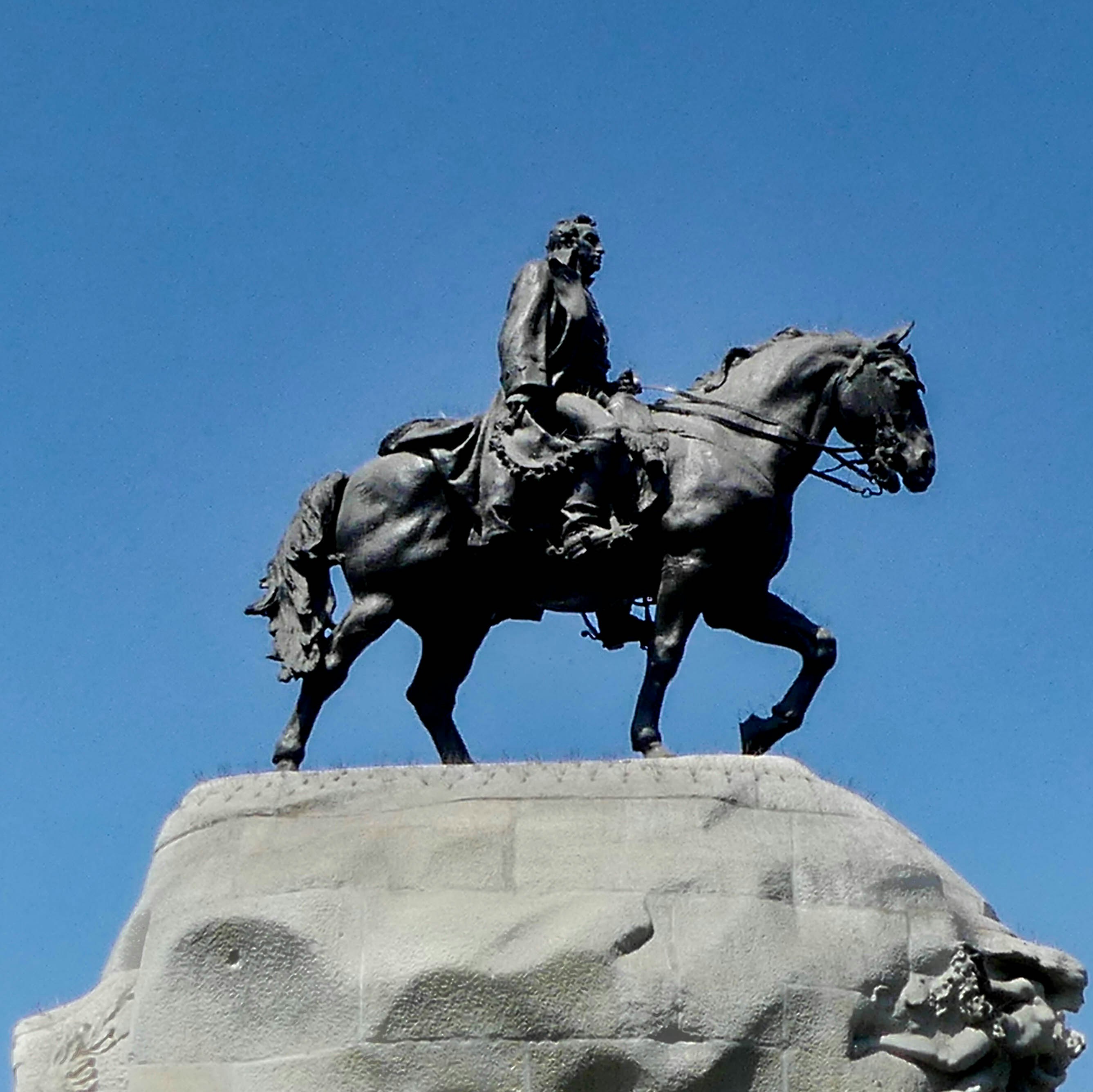 Ve al perfil de fernando suclupe acosta