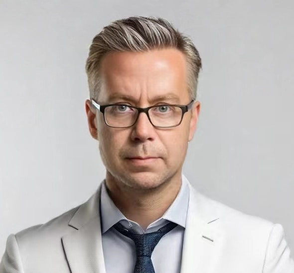 Go to PerOla Hammar's profile