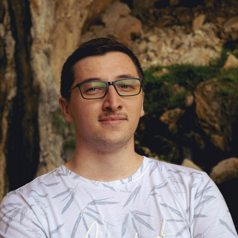 Ve al perfil de Viktor Stefanoski