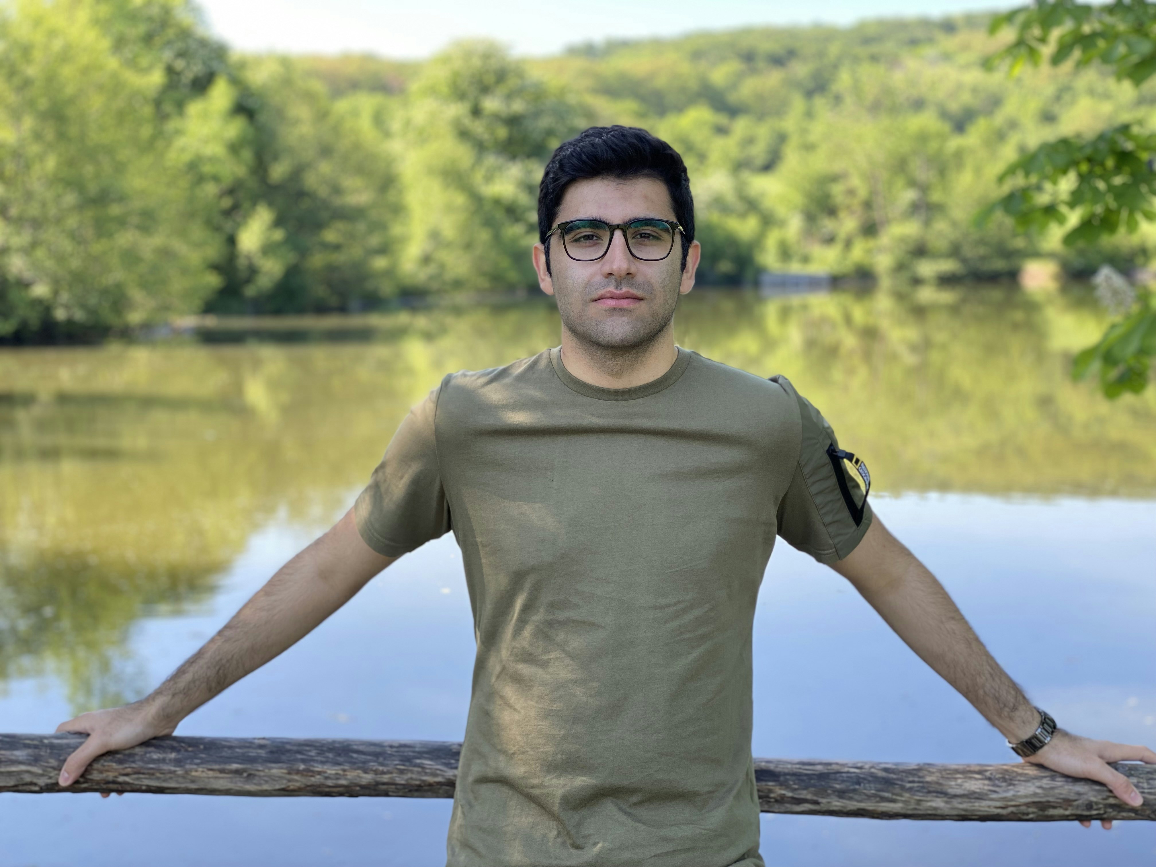 Go to Arash Tarassoli's profile