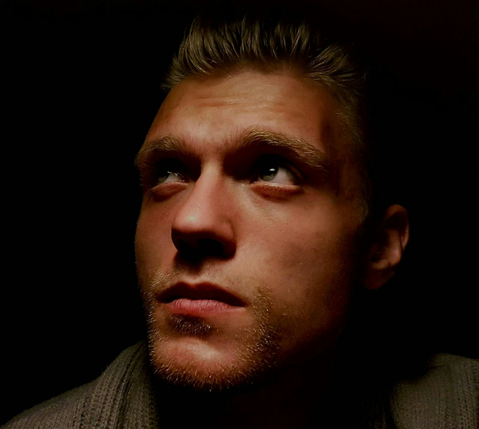 Go to Damian's profile