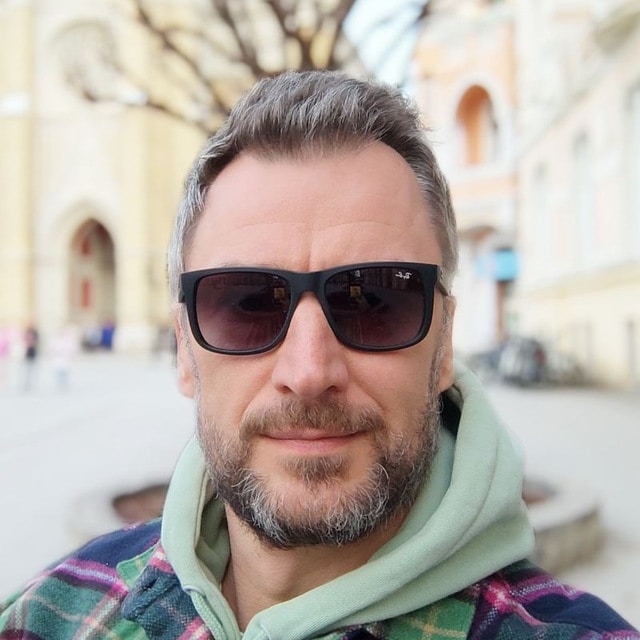 Ir para o perfil de Nikolai Maksimenkov