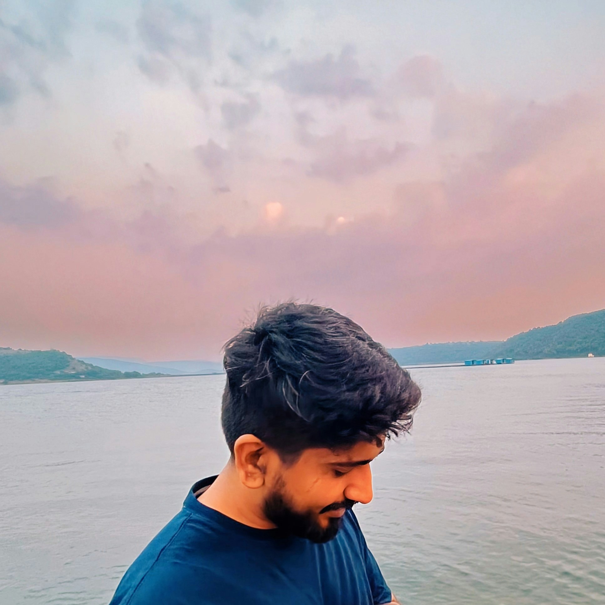 Go to Vinay 🌵's profile