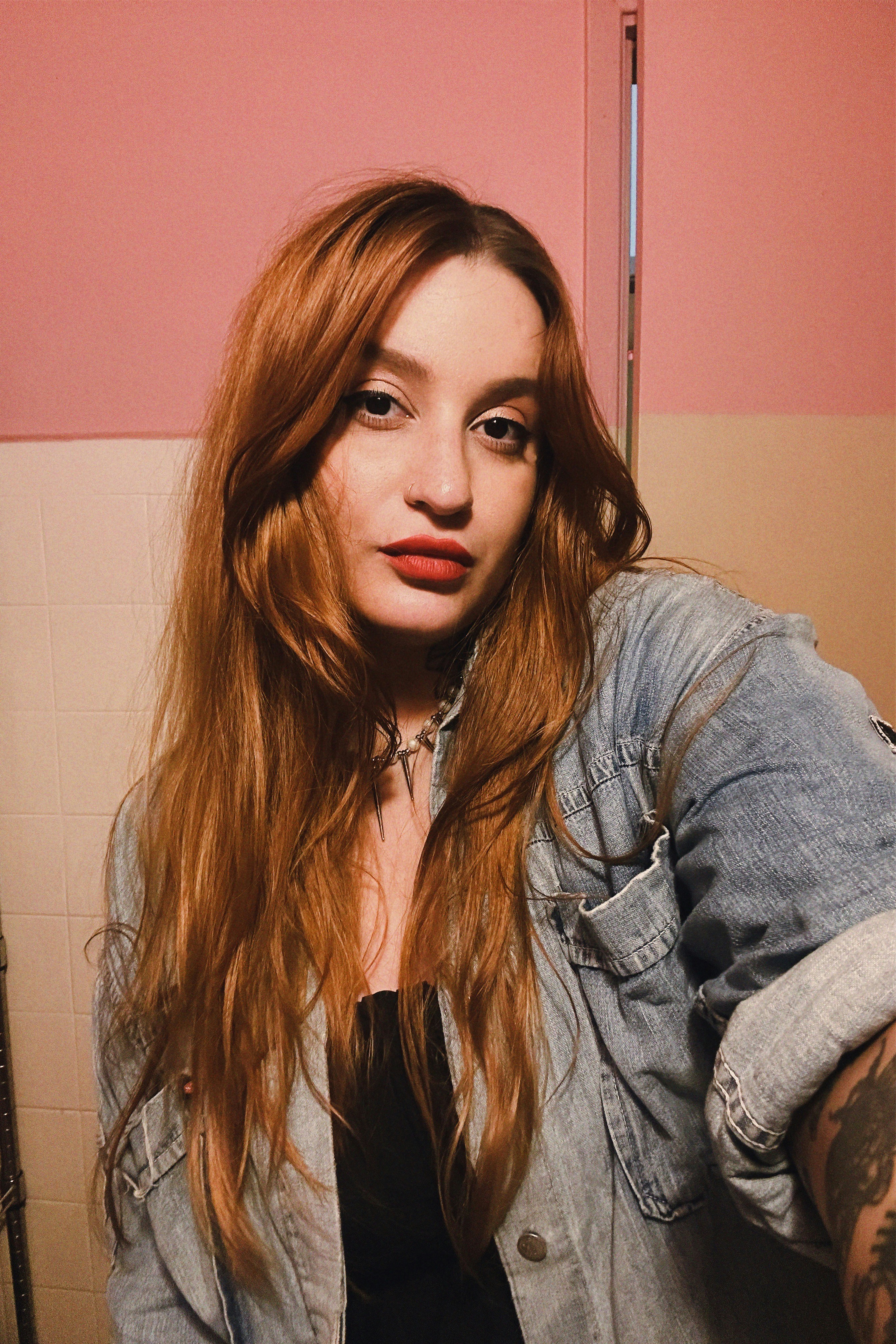 Go to Isabela Freitas's profile