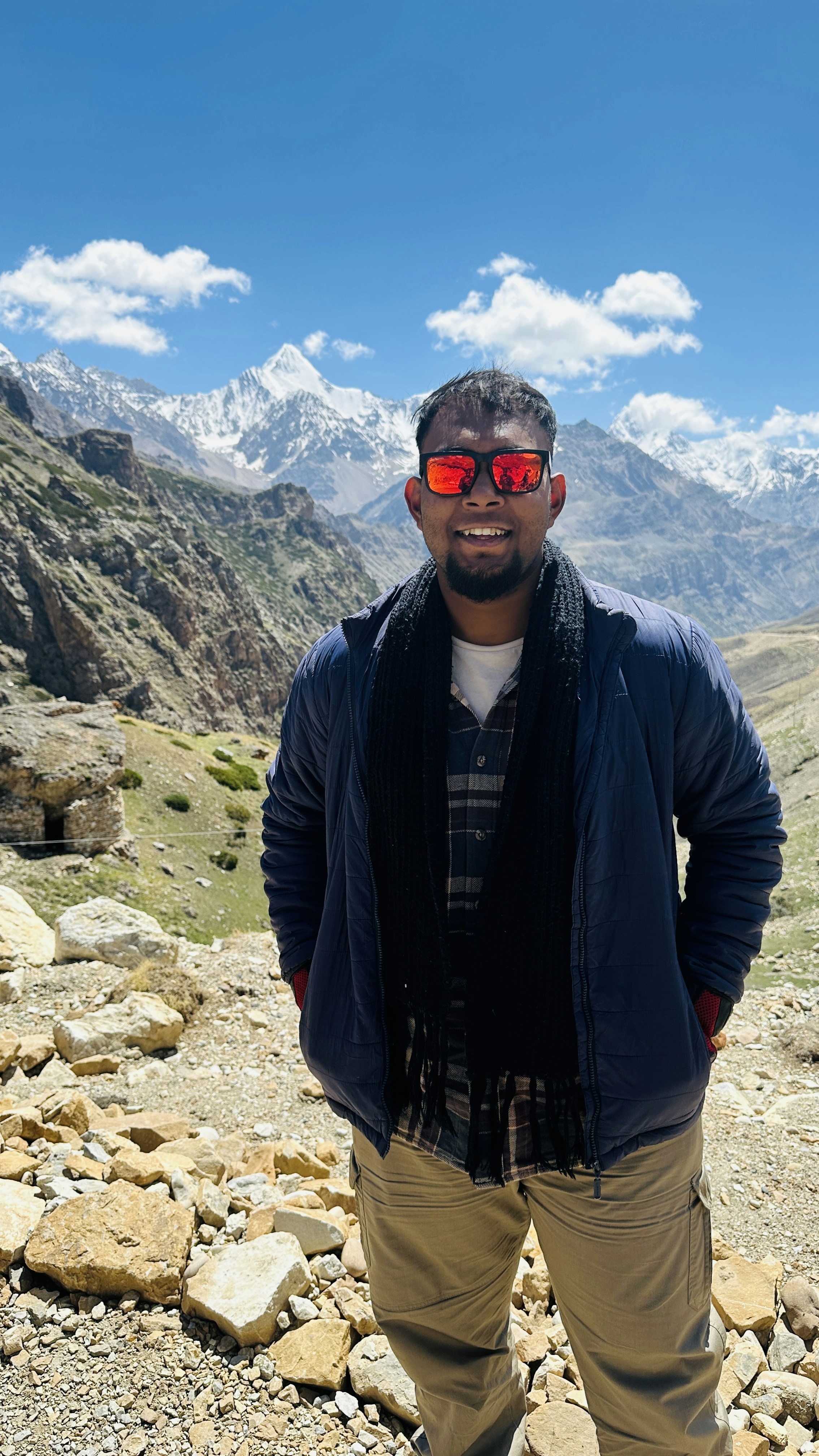 Zum Profil von Jonathan Charles