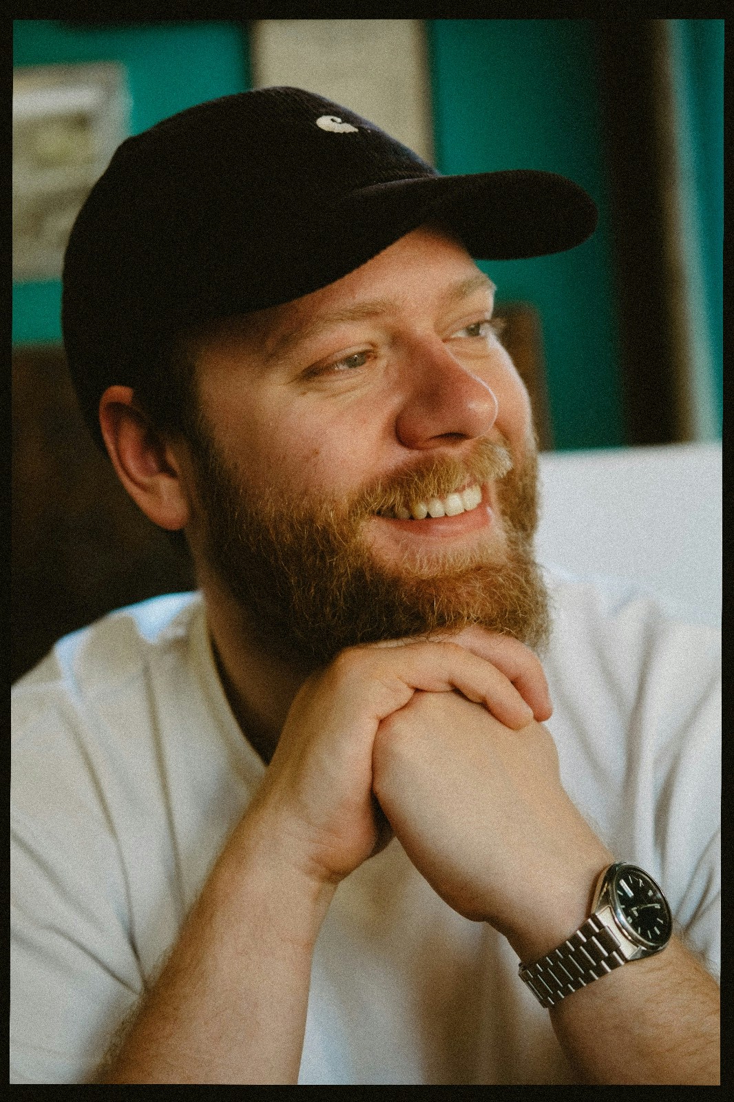 Buka profil Karl Bewick