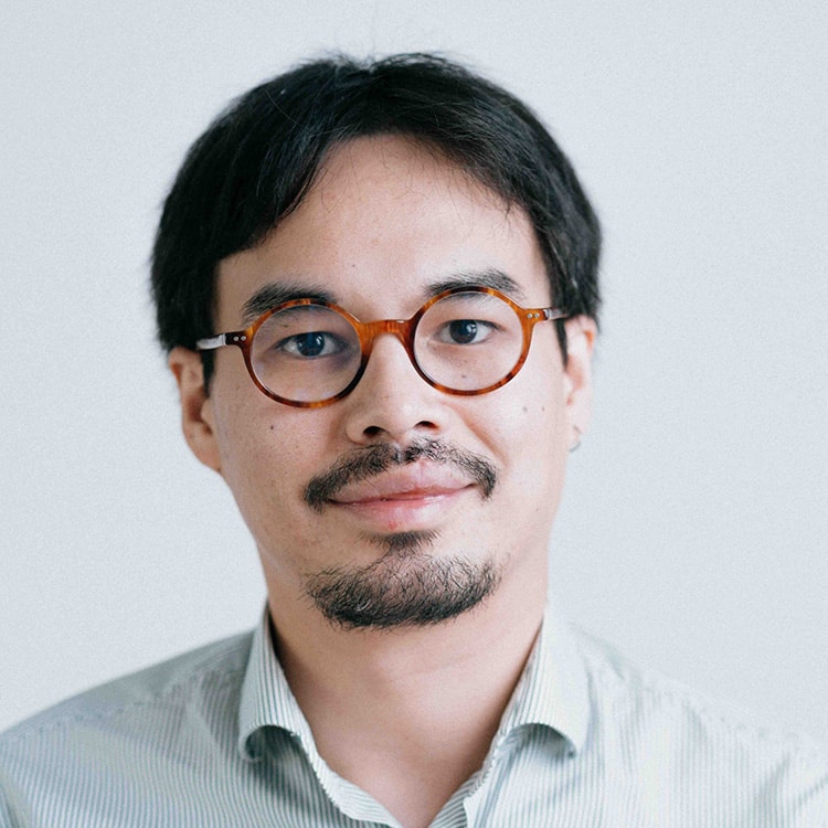 Go to Thanh Ly's profile