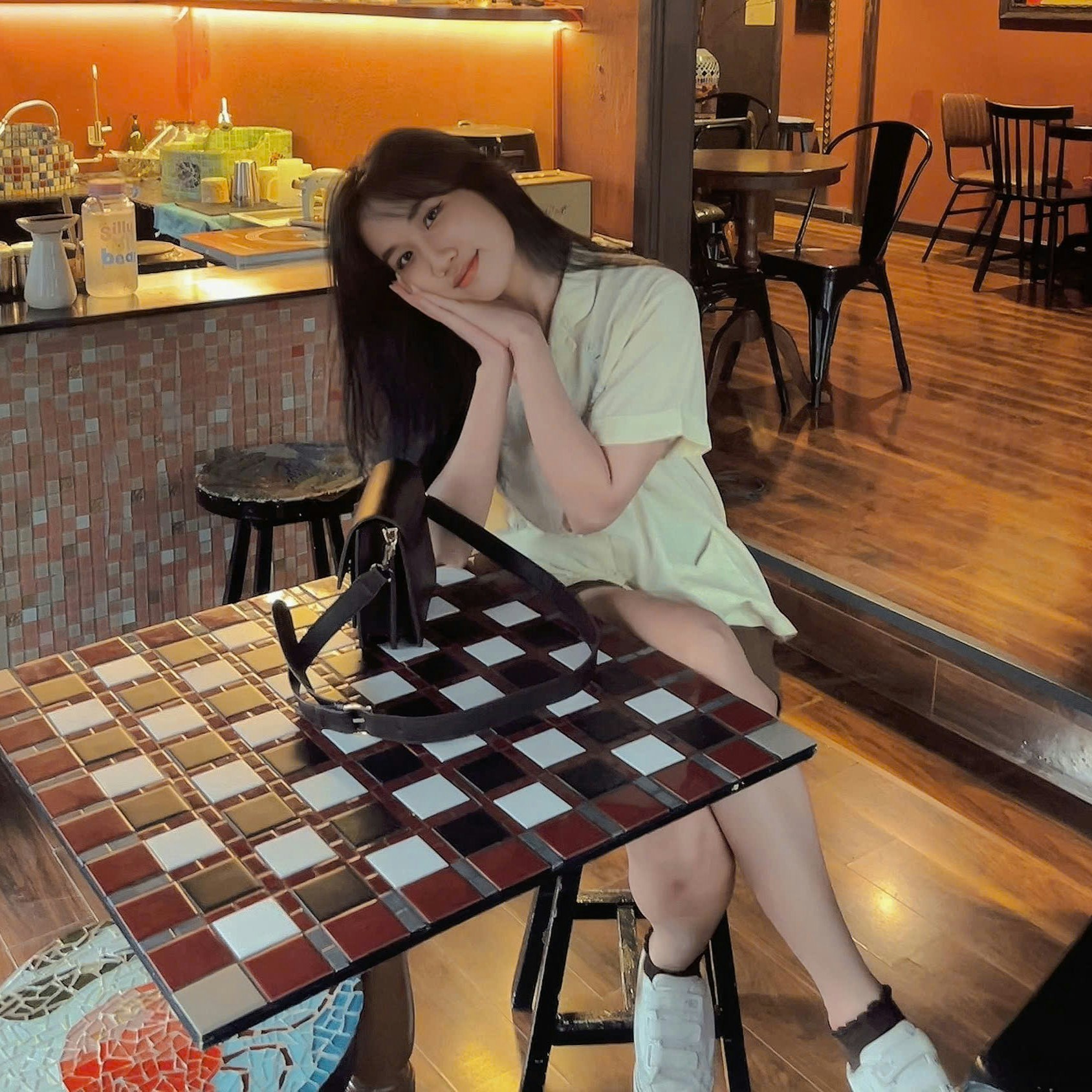 Vai al profilo di Tú Cẩm